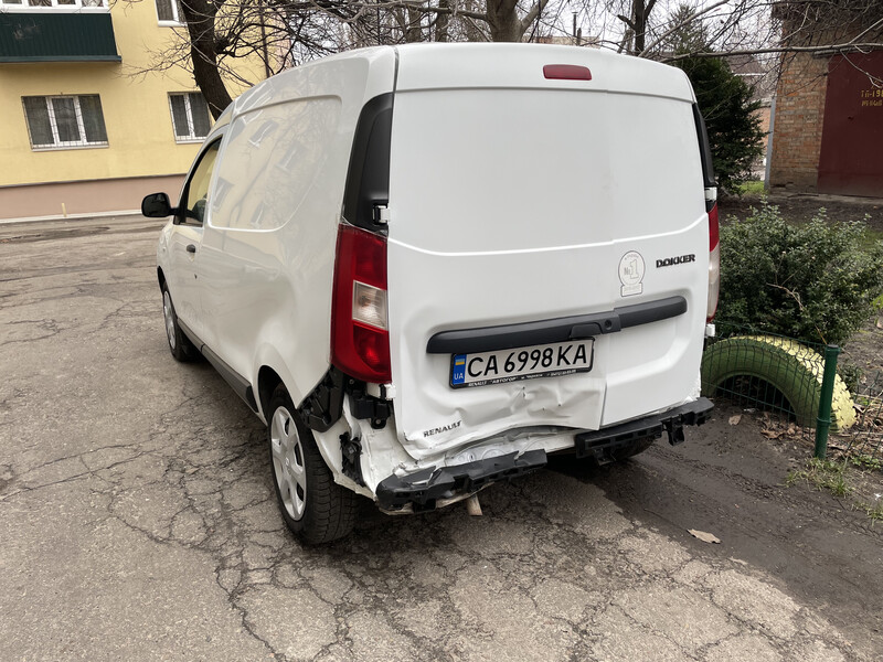 Задние двери распашонка левая Renault Dokker  2018 1.5 Дизель 