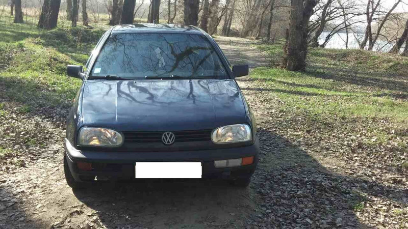 Капот синий металик Volkswagen Golf 3  1993 хэтчбек 1.8 Бензин Одесса