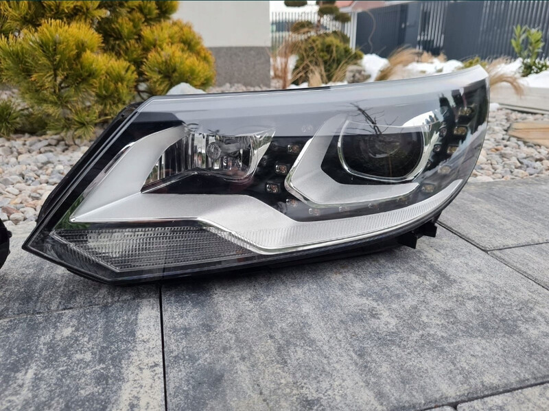 Ліва фара ксенон лед Volkswagen Tiguan  2014 2.0 Бензин Луцк