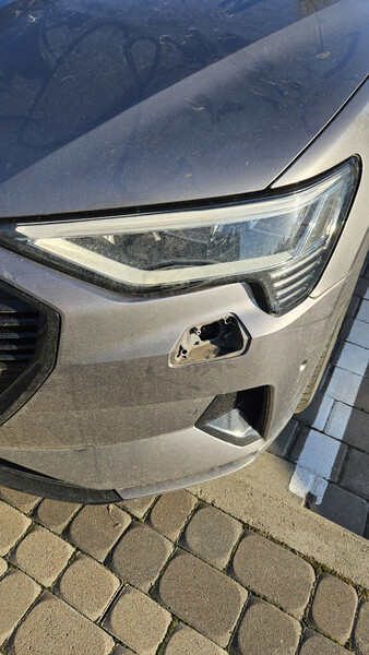 Заглушка омывателя фар Audi e-tron  2020 3.0 Электро Луцк