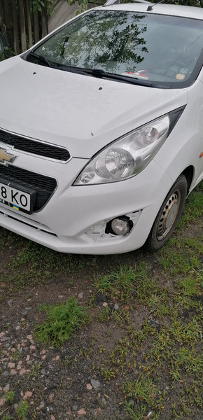 Накладка туманки Chevrolet Spark  2013 хэтчбек 1.5 Гибрид Киев