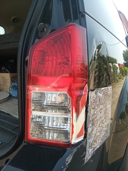 Правий задній ліхтар Nissan Pathfinder R51 2008 р.  4.0 л бензин Київ