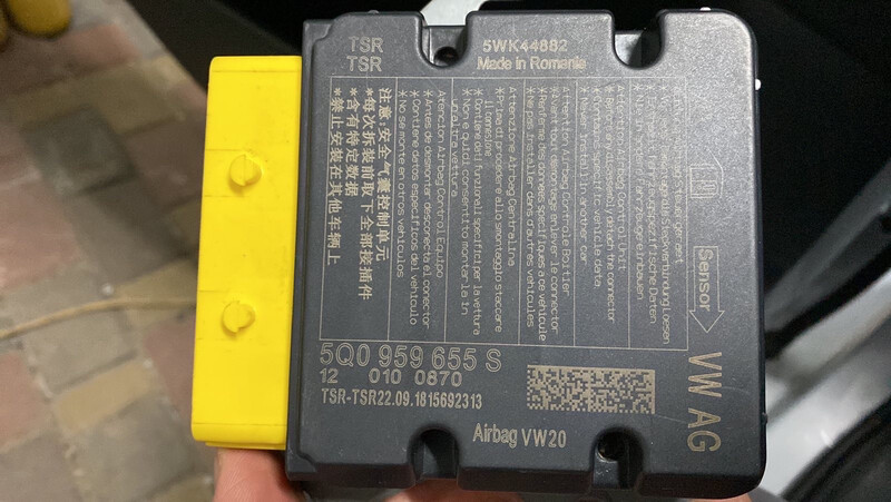 Блок аербека Volkswagen e-Golf  2018 хэтчбек  Электро Долина