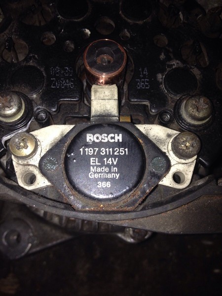 Щётки генератора Nissan Terrano II  1998 2.4 Бензин Черкассы