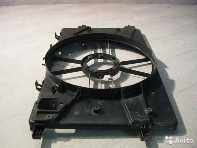 Диффузор вентилятора основного Chevrolet Cruze  2013 1.8 Бензин 
