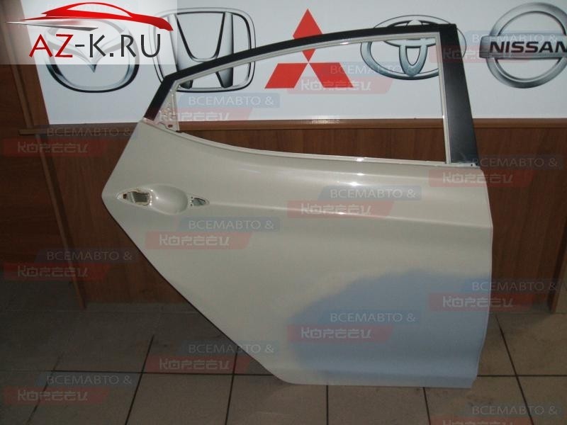 Двери правые 770043X001   Hyundai Elantra