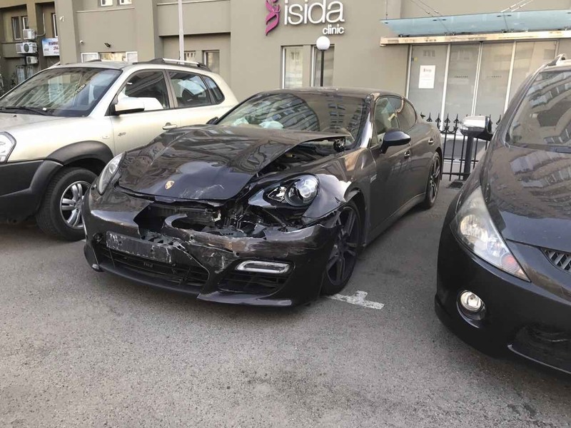 Передний бампер в сборе с решетками Porsche Panamera  2011 хетчбек 4.8 Бензин 