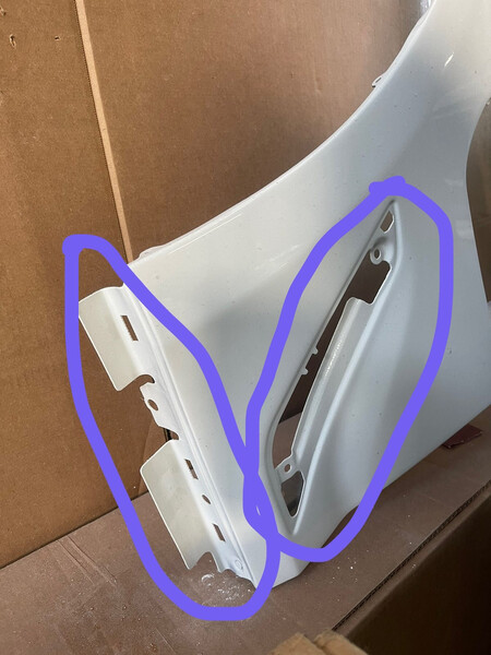 Молдинг крыла, и пластик крыла BMW 5 Series  2017 2.0 Гибрид Одеса