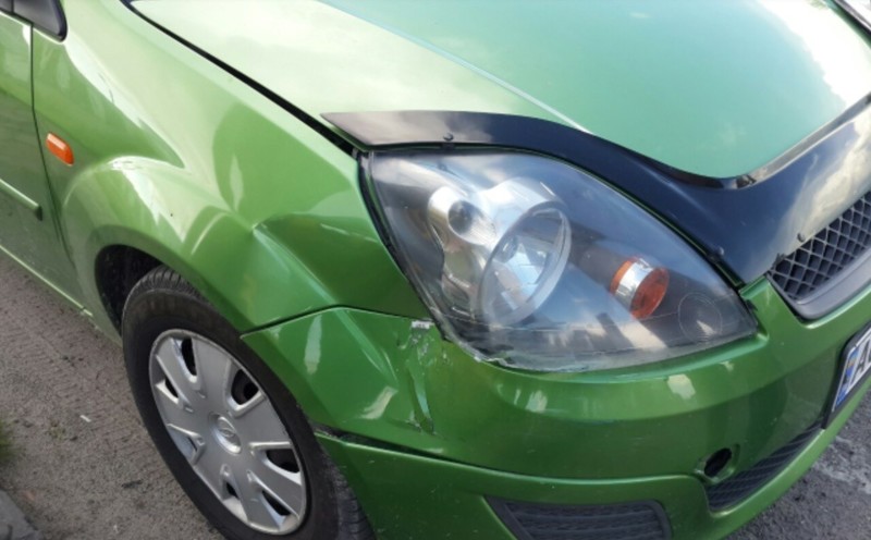 Фара передняя правая Ford Fiesta MK6 2006 г.  1.5 л бензин Луцк