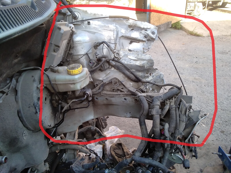 Передня ліва чверть Volkswagen Polo 4  2003 хетчбек 1.4 Бензин 