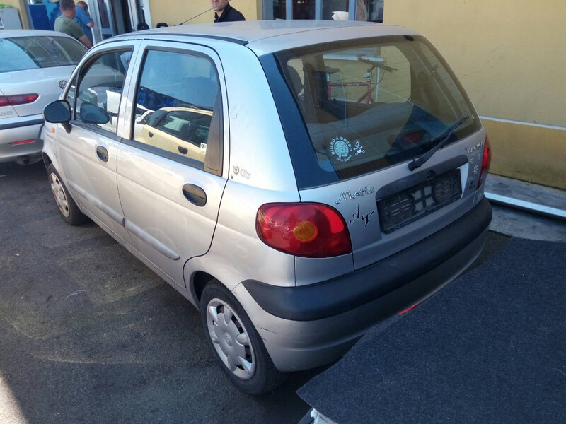 Стекло заднее Daewoo Matiz хэтчбек 2008 г.  0.8 л бензин Киев