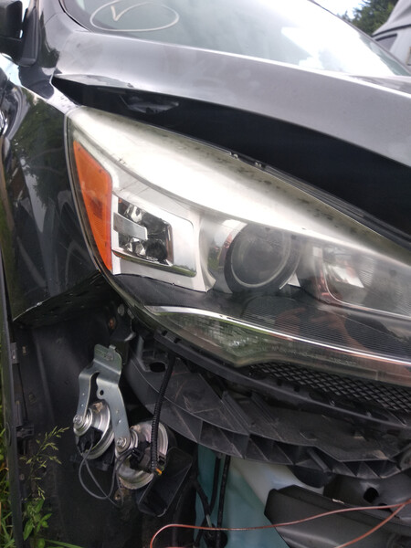 Фара левая передняя Ford Escape 2016 г.  2.0 л бензин Фастов