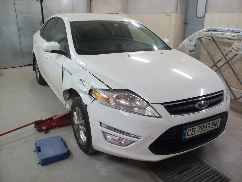Фара передняя Ford Mondeo 4 2012 г.  2.0 л бензин Чернигов