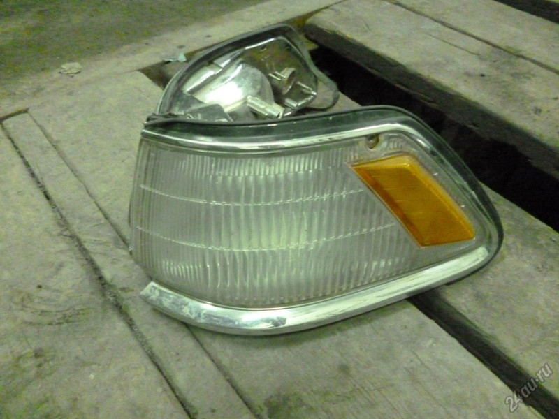 Фонарь указателя поворота (левая сторона) Toyota Carina E  1988 2.0 Бензин 