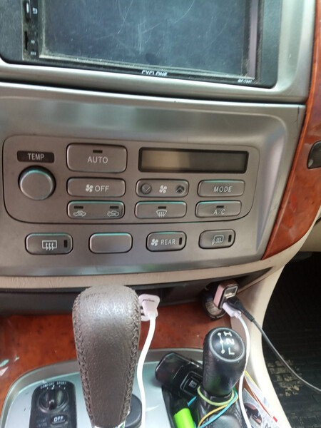 Управление климатом Toyota Land Cruiser 100 2005 4.5 Бензин Хмельницкий