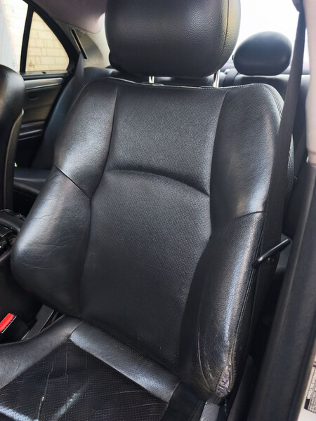 Передние сиденья Mercedes-Benz C-Class  2005 1.8 Бензин Киев