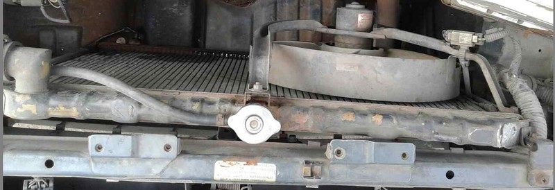 Радіатор Nissan Bluebird  1987 хетчбек 2.0 Бензин 