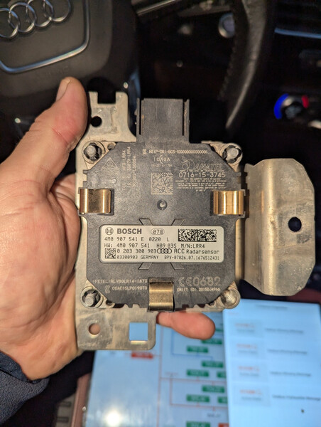 Радар детектор Audi Q7 2018 р.  3.0 л дизель Луцьк