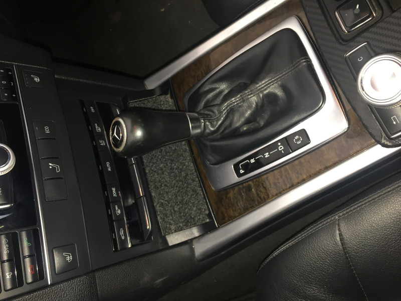 Елемент салона (кришка пепельници) Mercedes-Benz E-Class E200 2011 2.2 Дизель Городенка