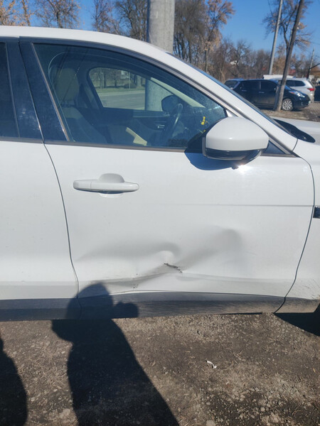 Двері передні, праві білі Jaguar F-Pace  2018 2.0 Бензин Нежин