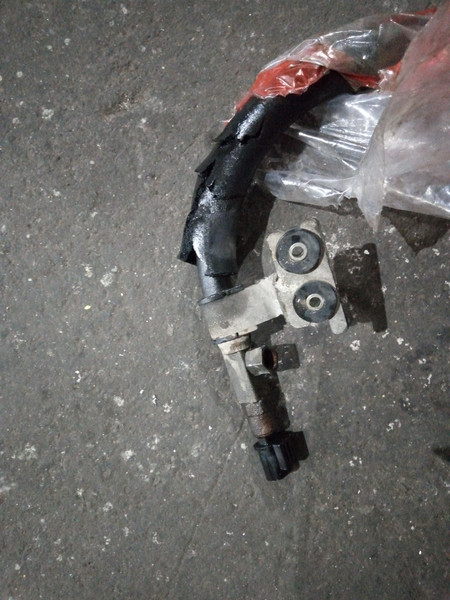 Шланг гура Nissan Primera P10 1991 універсал 2.0 Бензин 