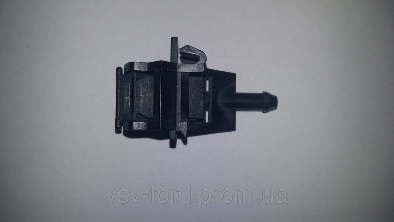 Форсунки омывателя лобового стекла Ford C-Max  2008 2.0 Бензин Николаев