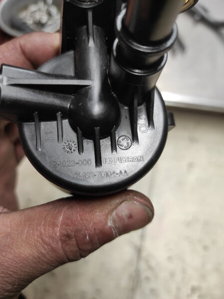 Корпус фильтра акпп Ford Mondeo 4  2012 універсал 2.0 Дизель 