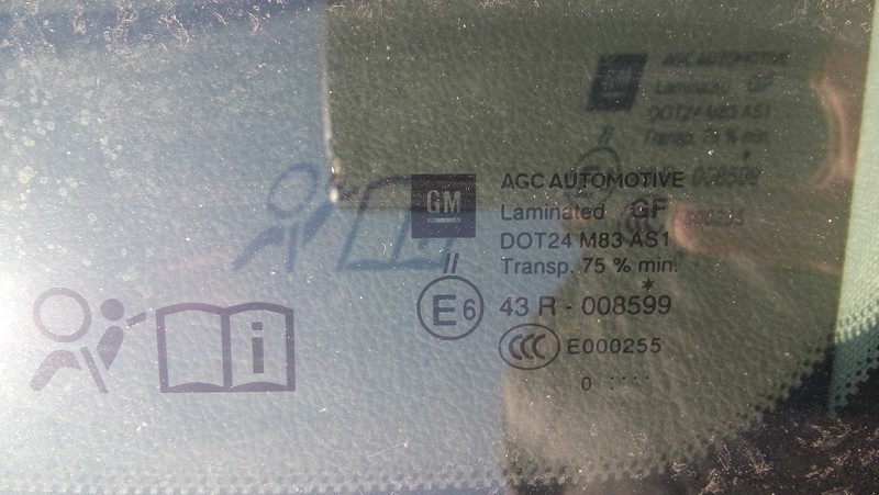 Лобове скло Opel Insignia A універсал 2011 р.  2.0 л дизель Черкаси