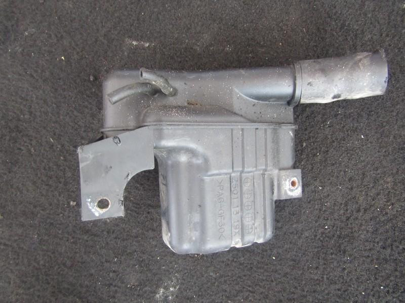 Резонатор воздушного фильтра Mazda 323  1996 1.5 Бензин Харьков