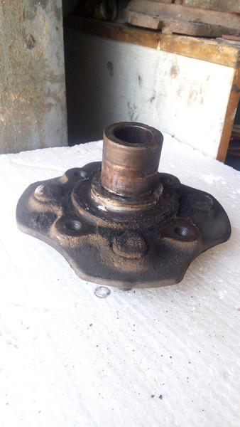 Ступица колеса Nissan Stanza  1984 хэтчбек 1.6 Бензин Новая Каховка