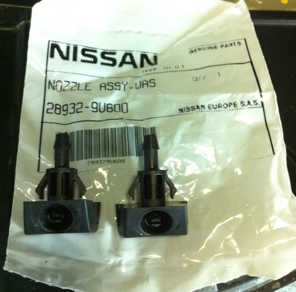 Омыватель лобового стекла Nissan Note E11  2010 1.6 Бензин Днепропетровск