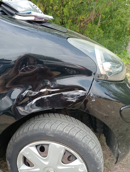 Крыло переднее правое Toyota Aygo 2010 г.  1.0 л бензин Стрый