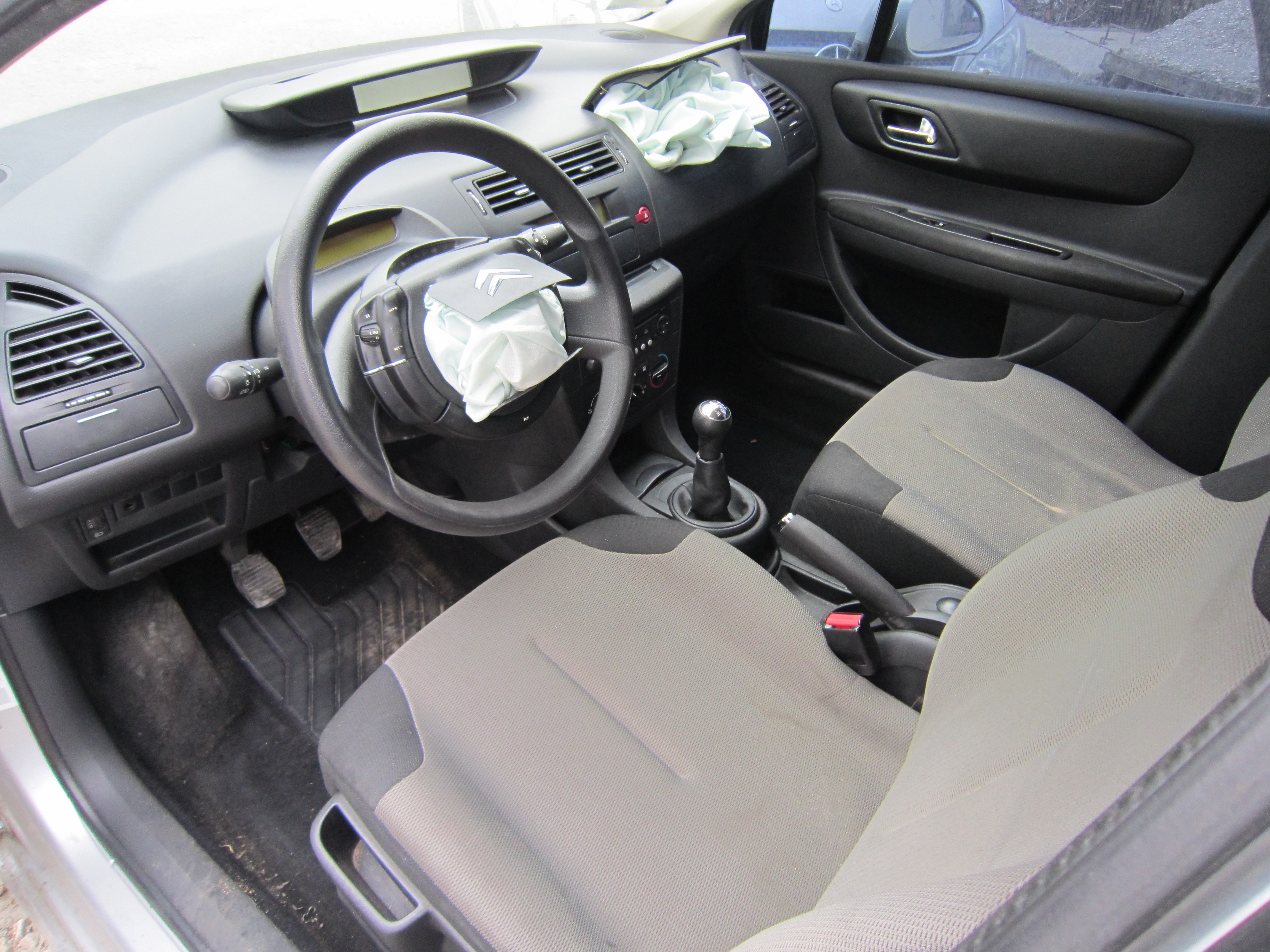 Панель торпеды Citroen C4  2006 1.6 Бензин Севастополь