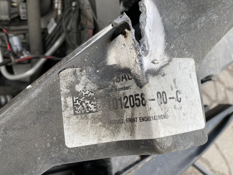 Установочная панель Tesla Model S хэтчбек 2013 г.  5.0 л электро