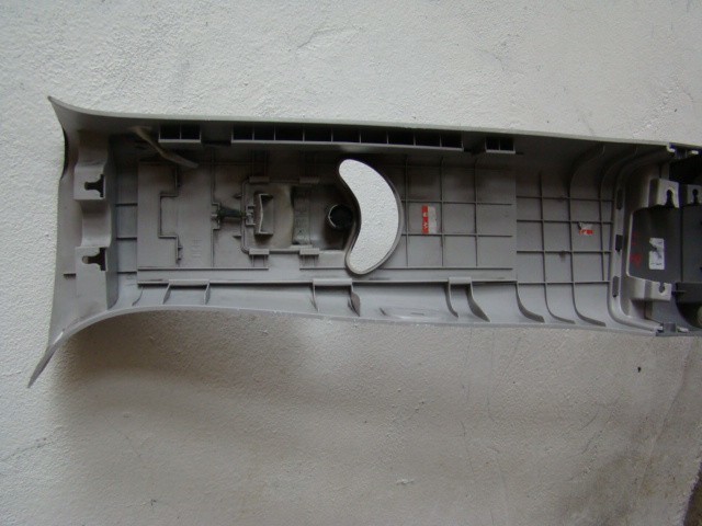 Накладка стойки Hyundai Grand Starex HVX H-1 07MY KEURPTQ07 2009 2.5 Дизель Киев