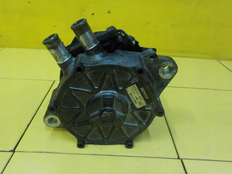 Насос антифрізу доатковий Jeep Grand Cherokee  2003 2.7 Дизель 