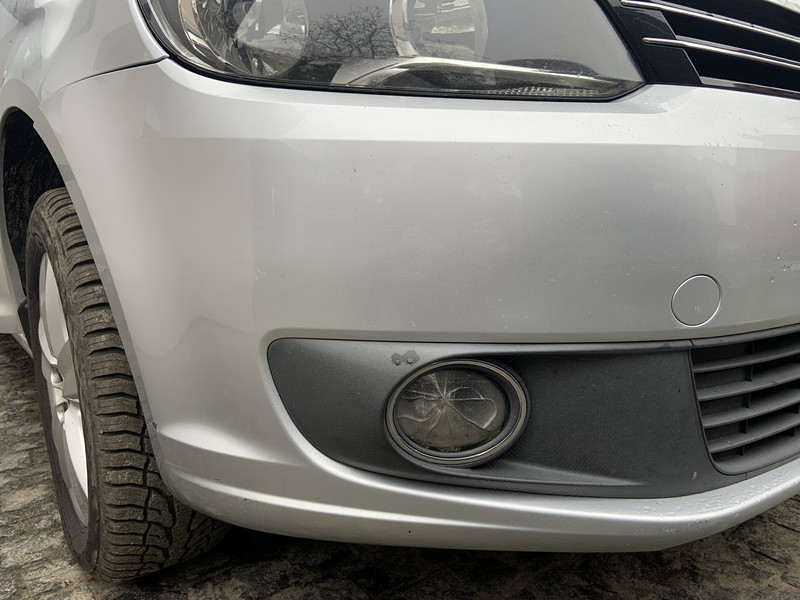 Протитуманна фара права Volkswagen Caddy 3  2010 1.6 Дизель 