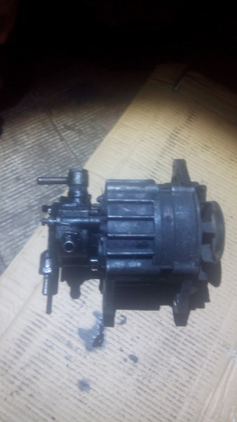 Генератор Nissan Terrano II  1996 2.7 Дизель Херсон