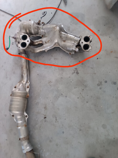 Випускний колектор Subaru XV Crosstrek 2021 2.0 Бензин 