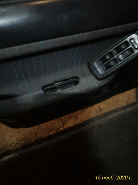 Ручка дверей Mazda 323  1995 1.5 Бензин 