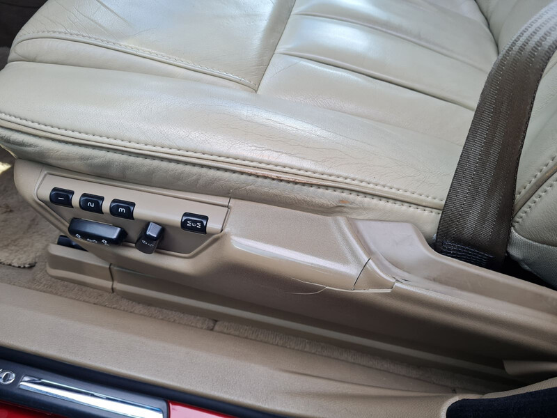 Пластик салону Volvo XC90  2012 2.4 Дизель 