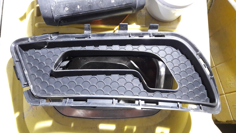 Решітка протитуманної фари A2128850853   Mercedes E-Class