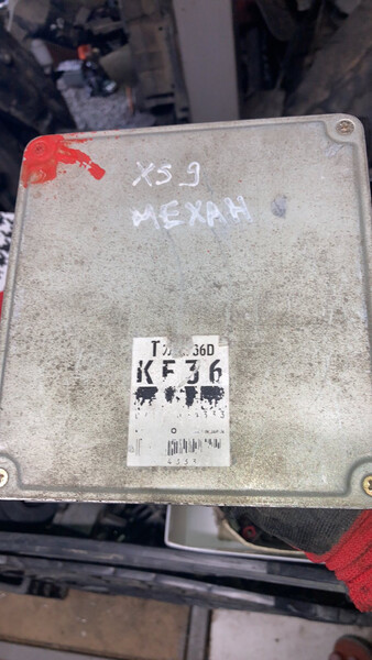 ЭБУ двигателя Mazda Xedos 9 1994 г.  Киев
