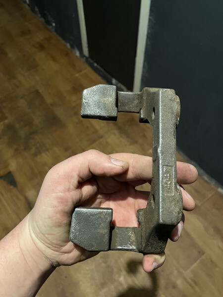 Скоба супорта заднього BMW X5 E70  2009 3.0 Бензин 