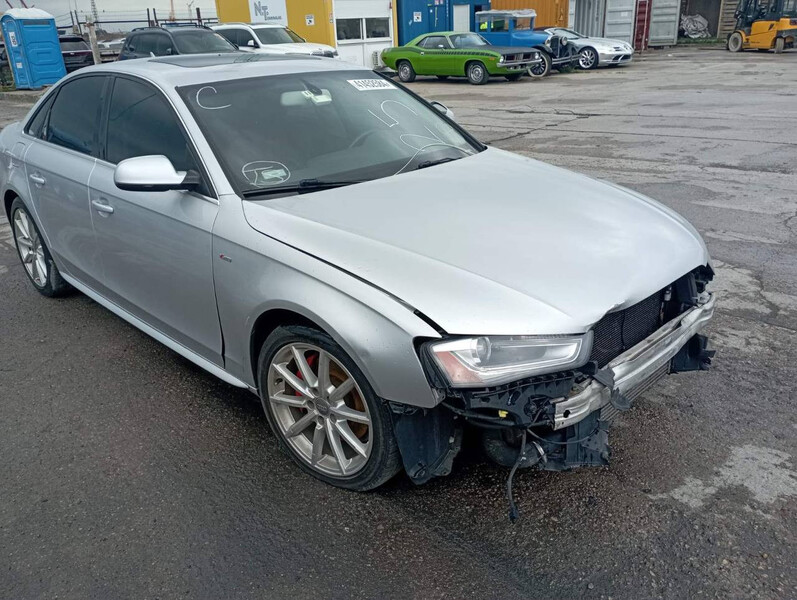 Бампер передний Audi A4 B8 2014 г.  2.0 л бензин Ровно
