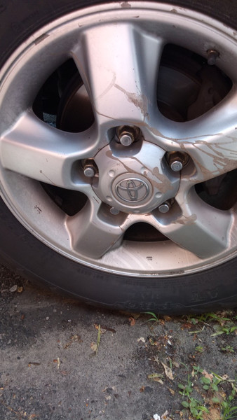 Колпак на титановый диск Toyota Land Cruiser 100 2004 4.7 Бензин Олешки