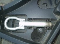 Буксировочный крюк Mazda CX-7  2009 2.8 Дизель Львов
