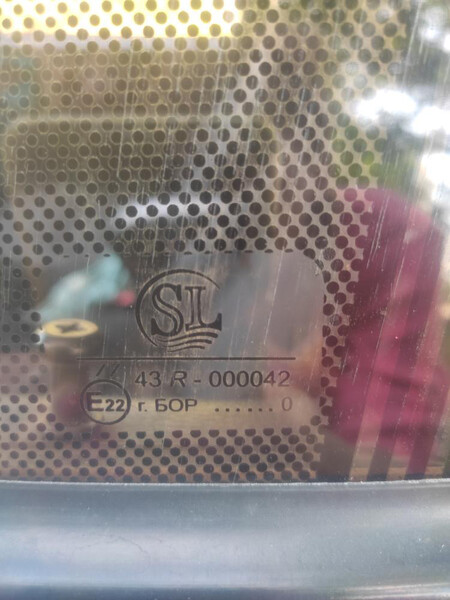 Боковое стекло ВАЗ (Lada) 21099  2003 1.5 Бензин Одесса