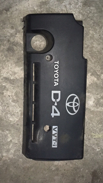 Крышка двигателя пластик Toyota Avensis  2008 2.4 Бензин Запорожье