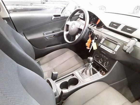 Карта двери Volkswagen Passat B6  2006 универсал 1.9 Дизель Луцк
